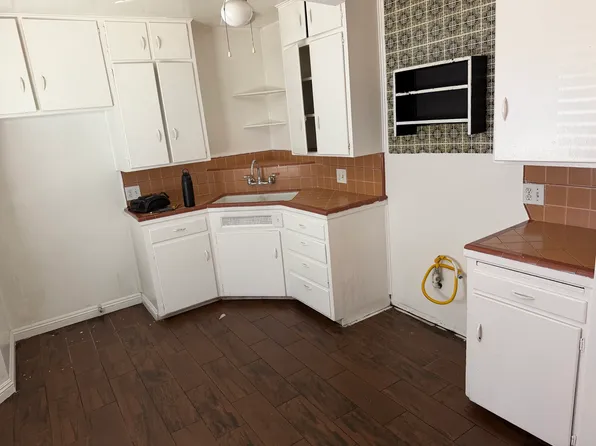 (undisclosed Address), Ontario, CA 91762