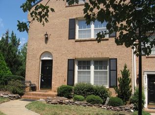 6838 Dumbarton Dr, Charlotte, NC 28210