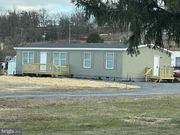 2nd image of 224 Chipley Ln