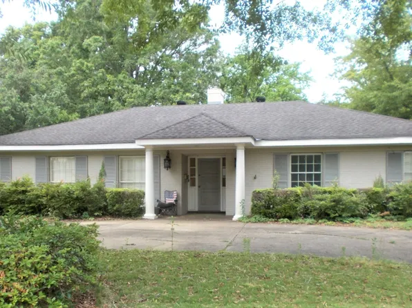 3032 Hill Hedge Dr, Montgomery, AL 36111