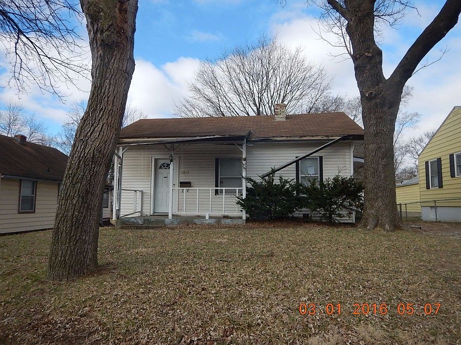1st image of 1810 S Maywood Ave