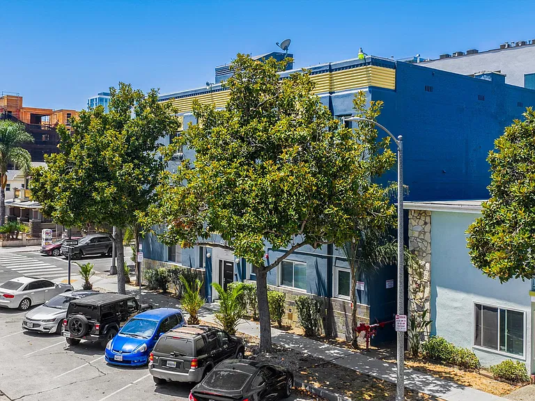 601 Linden Ave #201 — Photo 13