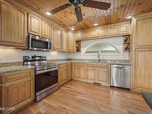 5th image of 2529 McCloud Way