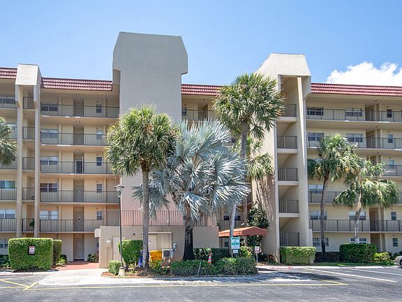 2nd image of 3755 Via Poinciana #308