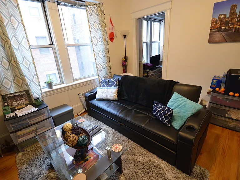 40 Symphony Rd #3 — Photo 3
