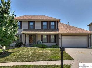 13475 Larimore Ave, Omaha, NE 68164