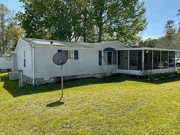 3rd image of 1906 Brookside Dr