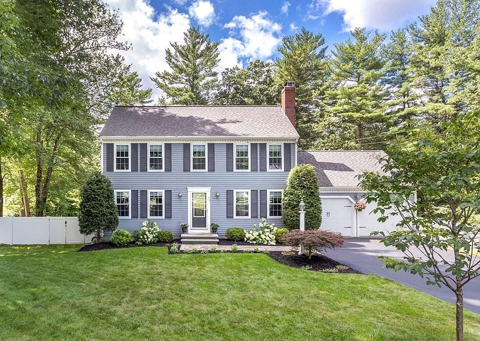 1st image of 72 Oxford Dr