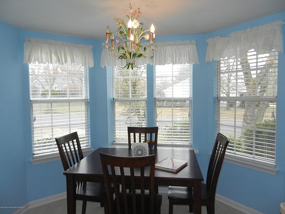 5th image of 1036 Canterbury Drive #A