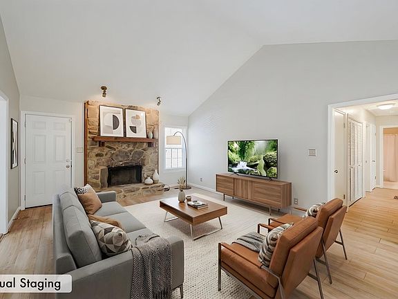 5th image of 5621 Double Tree Cir