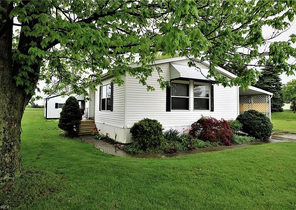 1st image of 700 Brookside Dr