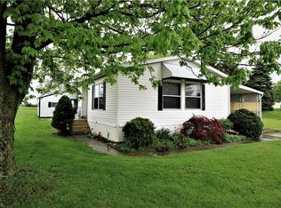 700 Brookside Dr, Wellington, OH 44090