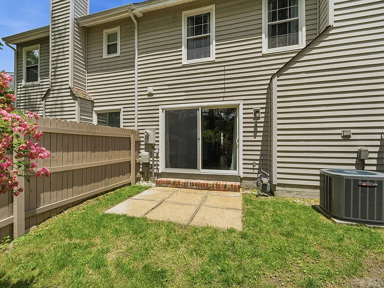 5109 Glenwood Way — Photo 35