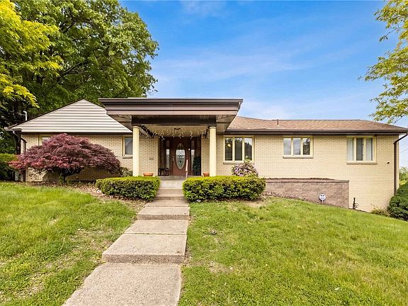 3rd image of 200 Marshall Dr