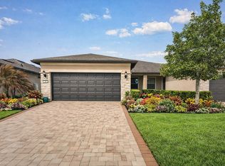 28 Rock Spring Loop St, Augustine, FL 32095