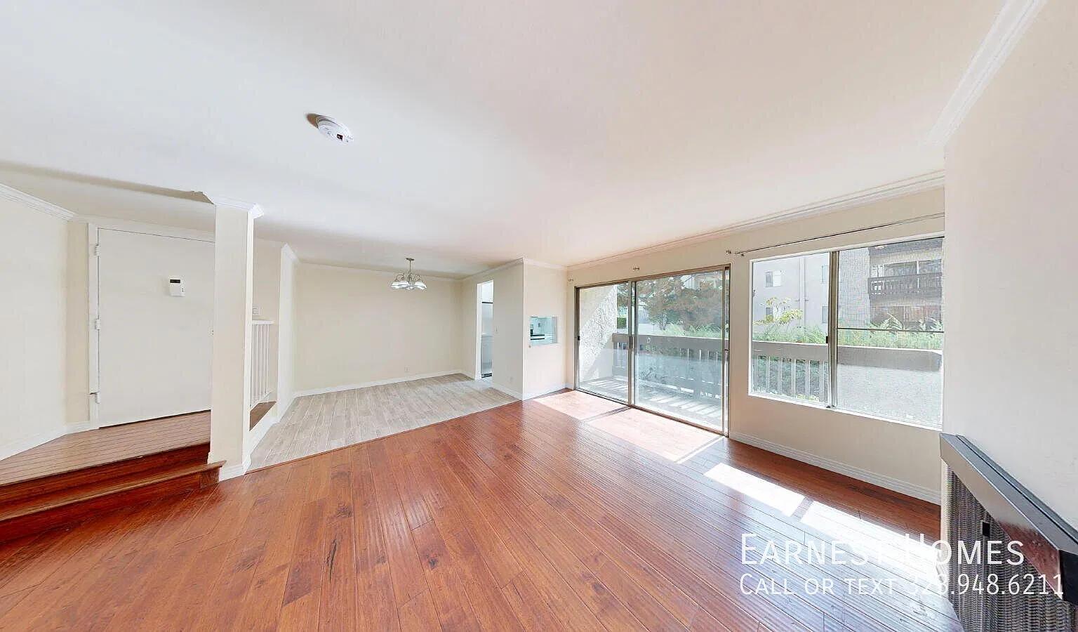 Spacious Culver City Condo with Private Balcony, Pool & Tandem Parking in a Secured Garage — Photo 1