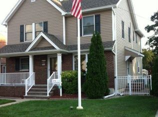 77 Tristan Rd, Clifton, NJ 07013