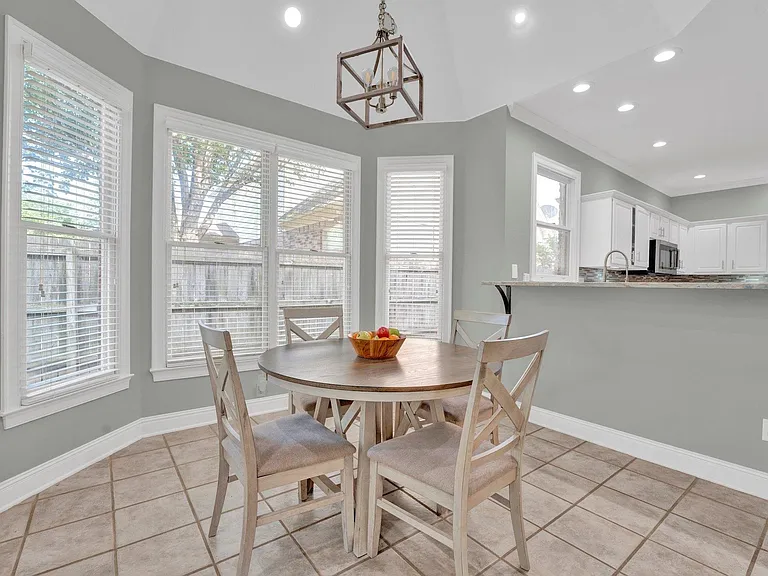 1331 Riding Brook Dr — Photo 13