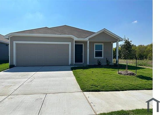3rd image of 1328 Mahogany Ln