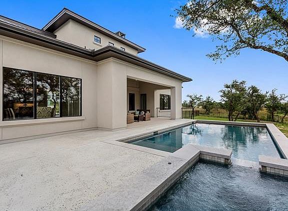 4th image of 8508 Rollins Dr