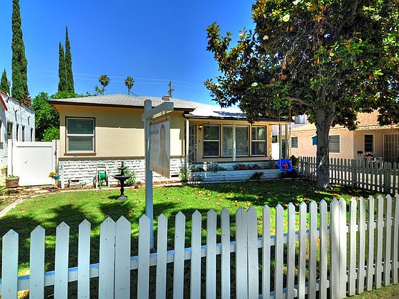 3rd image of 3287 Genevieve St