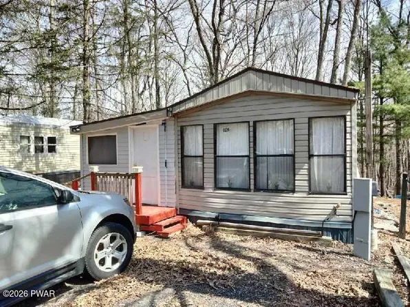 103 Locust Lake Dr, Milford, PA 18337