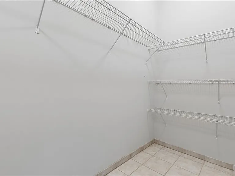 238 Walker St SW #37 — Photo 21