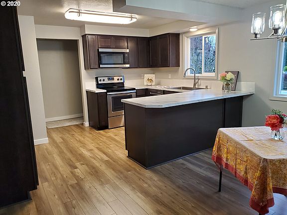 2nd image of 6813 NE 73rd St