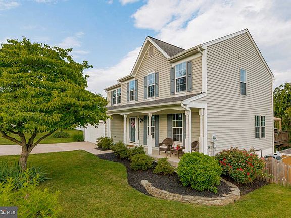 2nd image of 71 Ashley Way