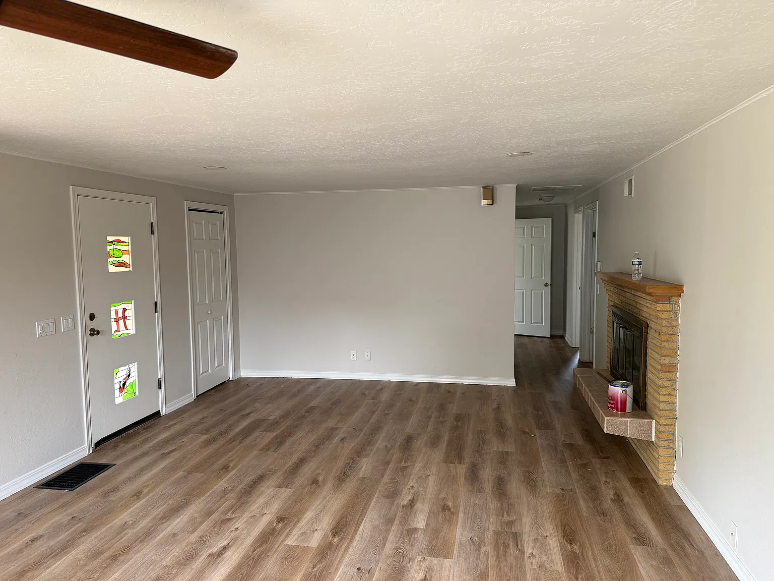 1106 Cedar Ave — Photo 2