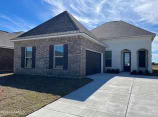 110 Ridley Ln, Youngsville, LA 70592