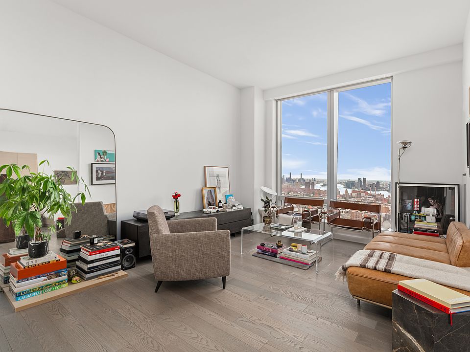 1st image of 252 South St #60G