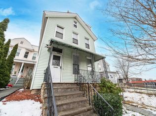 689 Communipaw Ave, Jersey City, NJ 07304