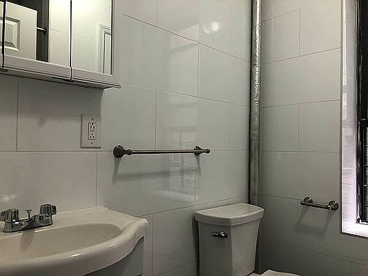 5th image of 551 W 170th St #22A