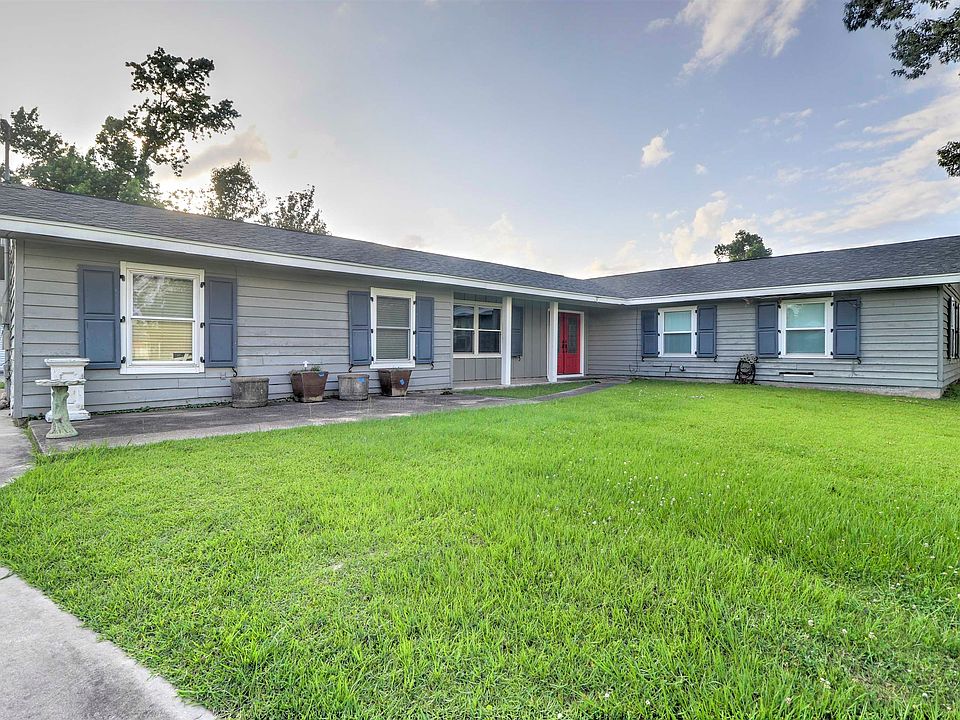 1st image of 1201 Willow Dr