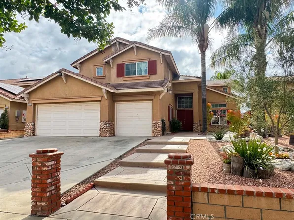 2311 Willowbrook Ln, Perris, CA 92571