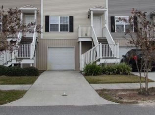 357 Laurel Oak Ln, Thunderbolt, GA 31404