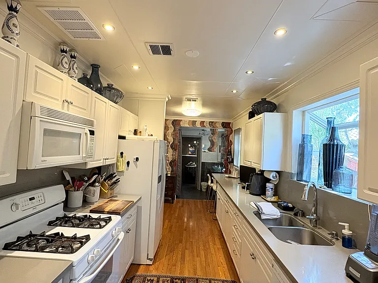 4936 Biloxi Ave — Photo 17