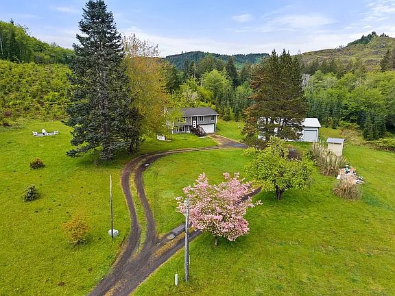 5th image of 269 Elk Creek Rd