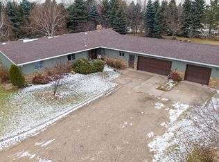 8071 36th St SE UNIT 11, Jamestown, ND 58401