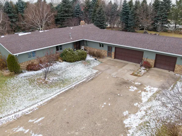 8071 36th St SE Unit 11, Jamestown, ND 58401