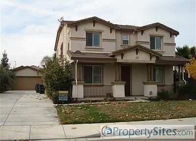 1st image of 4737 Twin Oaks Dr