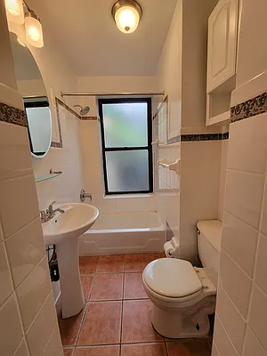 Rented by Avenues Real Estate | media 14