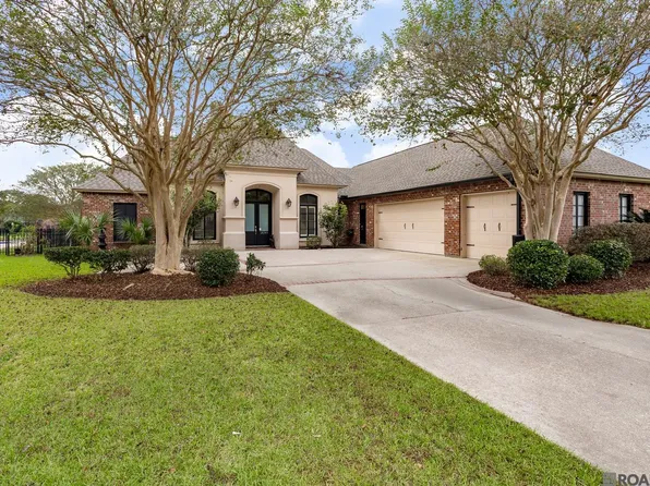 18245 Lake Harbor Ln, Prairieville, LA 70769