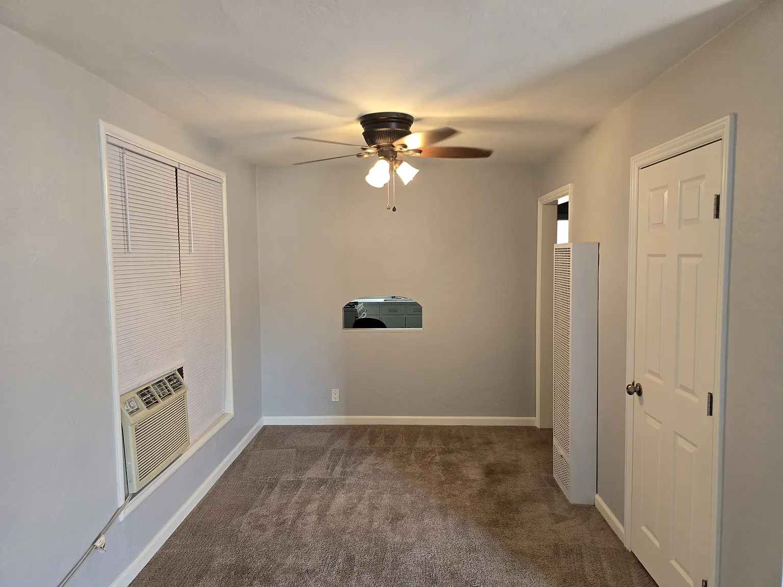 2 bed, 1013 sqft, $2,400 — Photo 2