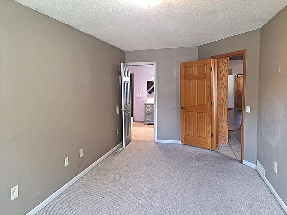 5th image of 630 Hatton St