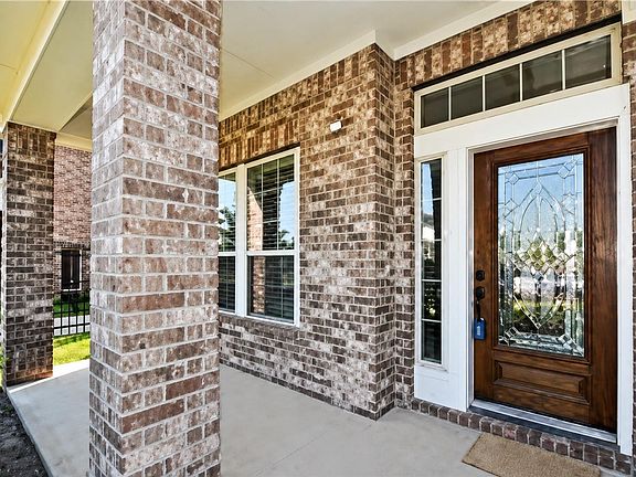 2nd image of 2711 Kestrel Trace Ln