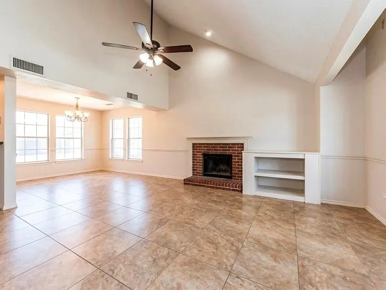 14303 Oak Chase Dr — Photo 6