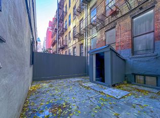 539 W 49th St APT 1D, New York, NY 10019