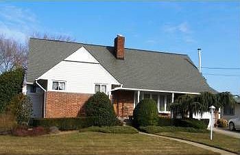 1st image of 225 Nassau Ave